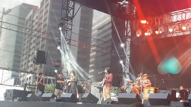 IV of Spade - Mundo Live @ Toyota Music Fest PH 2018 смотреть онлайн