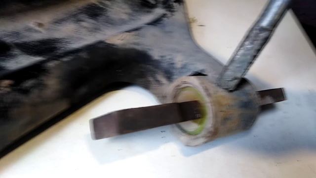 Замена рычагов передней подвески на Nissan Qashqai +2. смотреть онлайн