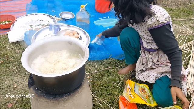Kids Picnic | Vegetables & Eggs Noodles Cooking By Girl | Feed To 2 To 9 Years Children Of Village