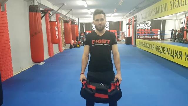 Отзыв от клуба кикбоксинга "Святослав" о медболе и сэндбэге ULTRA смотреть онлайн
