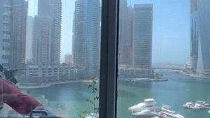 Мытье окон в #небоскребах Дубае: Что вы увидите, вызывает шок