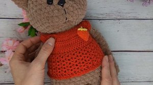 Одежда для плюшевой игрушки крючком: как связать кофточку