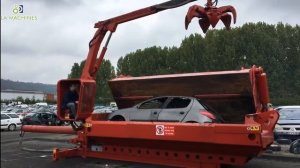 Extreme Dangerous Car Crusher Machine in Action, Crush Everything & Car Shredder Modern Technology