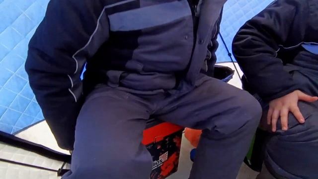 Палаточный городок на льду такое я не разу не видел