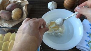 Картофельная запеканка с фаршем в микроволновке — видео рецепт