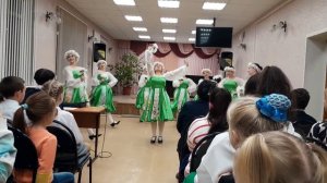 Ромашка, ромашка - цветок полевой. Русский  народный танец.