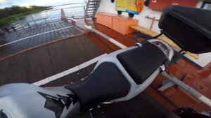 Красный профинтерн мини путешествие в красивый замок Панизовкина