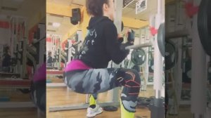 Zercher Squat Приседания Зерхера