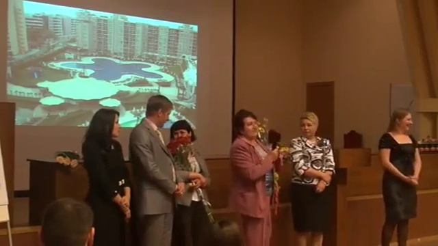 Стать директором за 20 дней в поселке в 17 000 человек смотреть онлайн