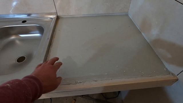 Столешница из Керамогранита часть 2!!! /  Кладем плитку!!!