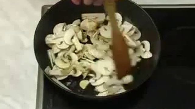 Итальянская_паста_со_сливками_и_грибами