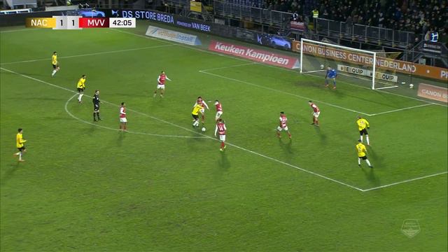 🔥 HATTRICK Elías Már Ómarsson & een BEAUTY van Ruben van Bommel 💫 | Samenvatting NAC - MVV смотреть онлайн