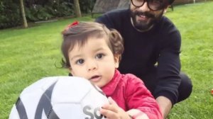 От красоты жены Шахида Капура глаза не оторвать.