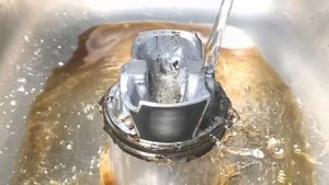 Пенный очиститель деталей двигателя