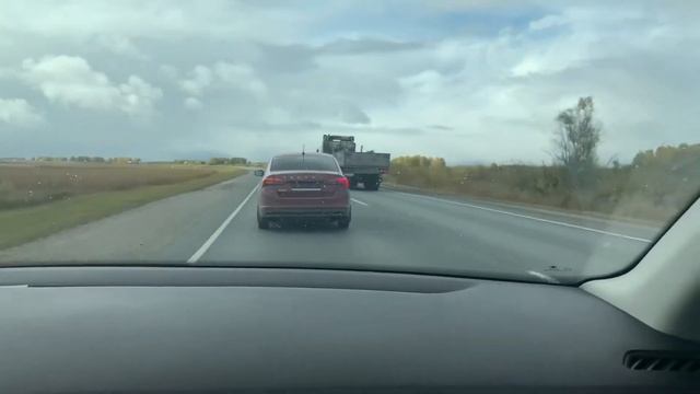 Перегон Чита - Москва октябрь 2021 на Skoda Octavia 1.8 DSG ( осенний прохват на турбоваге). смотреть онлайн