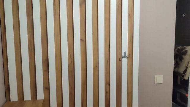 ПРИХОЖАЯ С НЕОБЫЧНЫМ РЕШЕНИЕМ/ КАК СПРЯТАТЬ ЩИТОК В ПРИХОЖЕЙ/ СИСТЕМА ХРАНЕНИЯ В ПРИХОЖУЮ