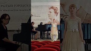 Девочка красиво поёт ОПЕРУ!!!