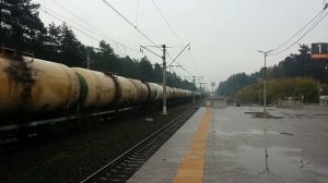 ЭД4М-0229 и Опытный ВЛ11М-001 На станции Пл. 42 км.