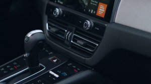 The new Porsche Macan S Interior Design