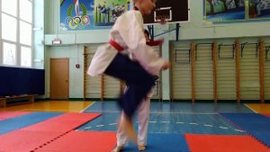 Правила выполнения упражнения "Прыжок в группировку"