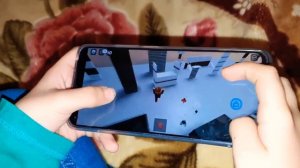 How to wall hop in Roblox mobile tutorial