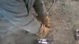 Находчивый сварщик. Сварка кирпичом.  Сварка без маски.