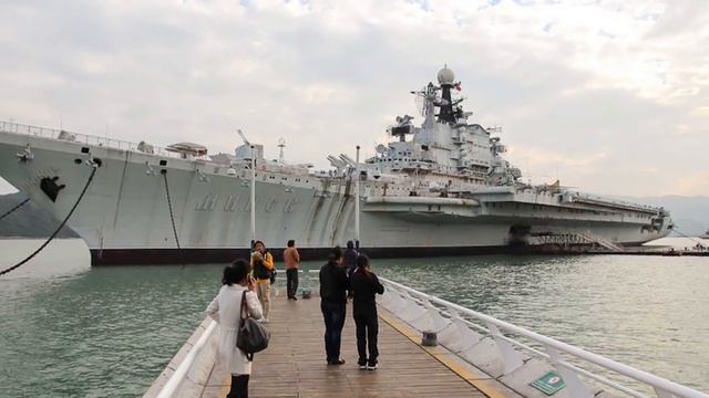 Как из 9 мощнейших авианосцев СССР остался на службе только один и тот на ремонте смотреть онлайн