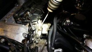 Mercedes Benz W211 Высверлили обломок шпильки в свече