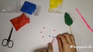 Елка из воздушного пластилина при помощи ножниц