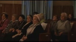 Поёт Народный хор патриотической песни "Ветеран'', Георгиевский городской Дом культуры