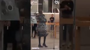Модные люди на улицах Китая 2021 лучше видиео TikTok 2021 красивая 😚девушка Китая 2021