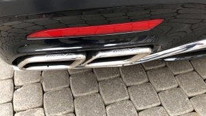 Выхлопная система AMG с регулируемым выхлопом громкости . 3 уровня громкости , управление с пульта