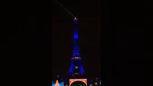 ПАРИЖ Эйфелева башня световое шоу