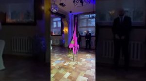 Анастасия Высоцкая. Номер со стулом.