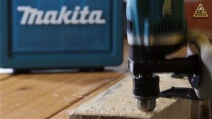 Обзор Дрель ударная MAKITA HP1630K