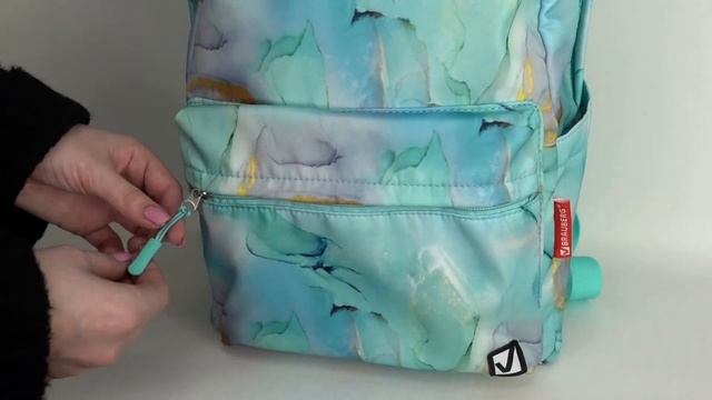 Новая коллекция молодежных рюкзаков и сумок 2023 г. смотреть онлайн