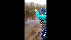 ПРИКОЛЫ НА РЫБАЛКЕ , ПРИКОЛЫ С ДЕТЬМИ