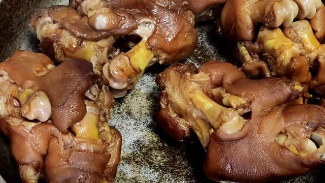 СВИНЫЕ НОЖКИ -- ВКУСНЫЕ и ПОЛЕЗНЫЕ.