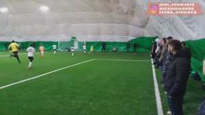 Дети играют в футбол. Кубок по футболу