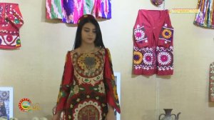 ДУХТАРОНИ ТОЧИК БО ЛИБОСИ МИЛЛИ