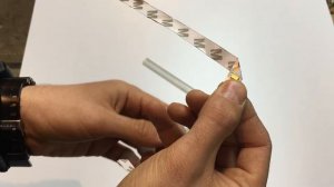 Лайфхак со светодиодной лентой. Как повернуть LED ленту на 90 градусов.