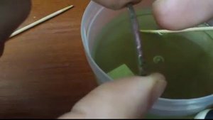 Чистка монеты Трилоном Б.