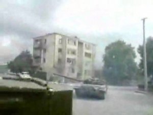 Грузины обстреливают "военные объекты" в Цхинвали