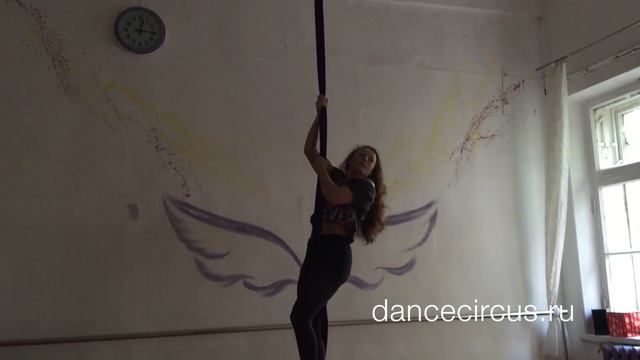 Воздушные полотна. Aerial silks tutorial. Урок 2 смотреть онлайн