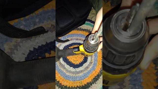 Как расклинить заклинивший патрон шуруповёрта или дрели смотреть онлайн