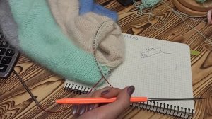 ПОДРОБНЫЙ МК ДЖЕМПЕР ИЗ ПУХА НОРКИ НА КРУГЛОЙ КОКЕТКЕ С ПОПЕРЕЧНЫМИ СТЕЖКАМИ