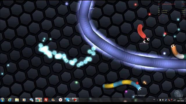 ПЕРВЫЙ РАЗ ИГРАЮ В SLITHER.IO...МОЁ МНЕНИЕ ОБ ЭТОЙ ИГРЕ... смотреть онлайн