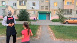 ЗАМОРОЗКА в реальной жизни с МОРОЖЕНЩИКОМ! ICE SCREAM Game in REAL LIFE