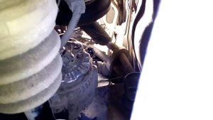 ТОYОТA VITZ Замена щеток генератора