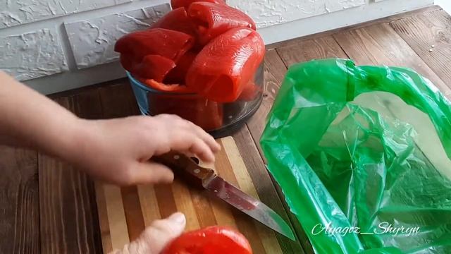 Как  заморозить  перец на зиму в морозилке: способы заморозки